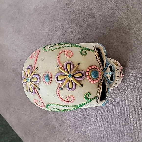 Skull - decorated - Picture 5 of 9